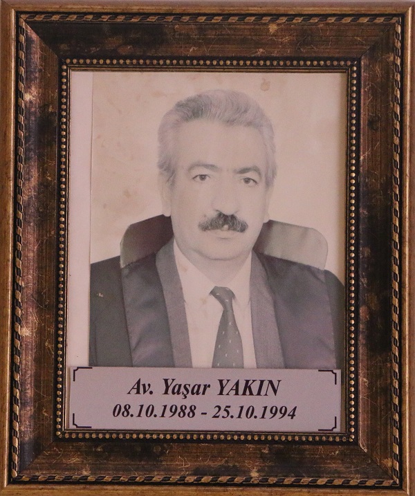 AV. YAŞAR YAKIN ( 1988 - 1994 )